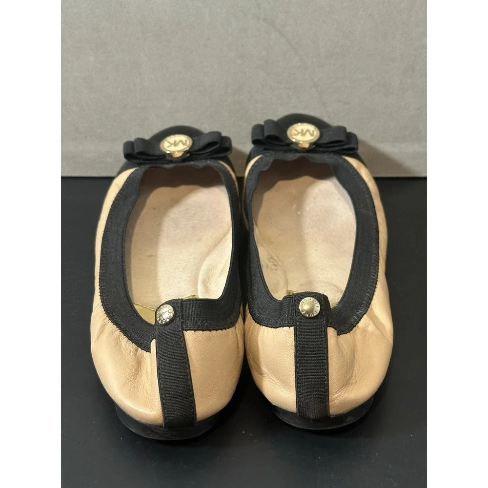 Michel Kors Flats Size‎ 7 1/2